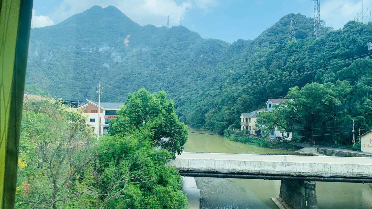 浙北山色